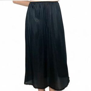 Vanity Fair | Women’s Vintage Black Maxi Slip Skirt w/ Lace Trim | M